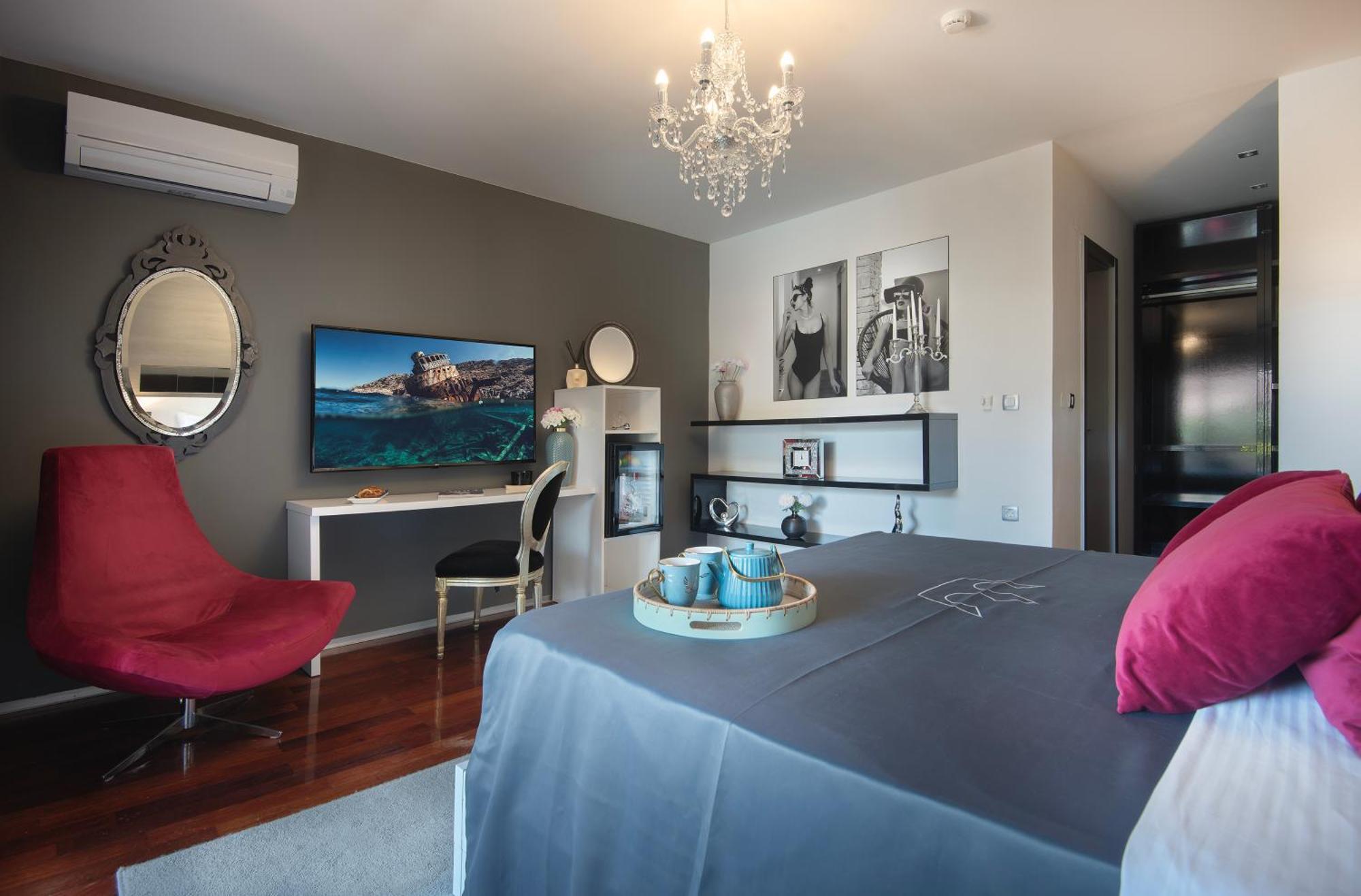 Boutique Hotel Chevalier By Bura Hotels - Adults Only Медулин Екстериор снимка