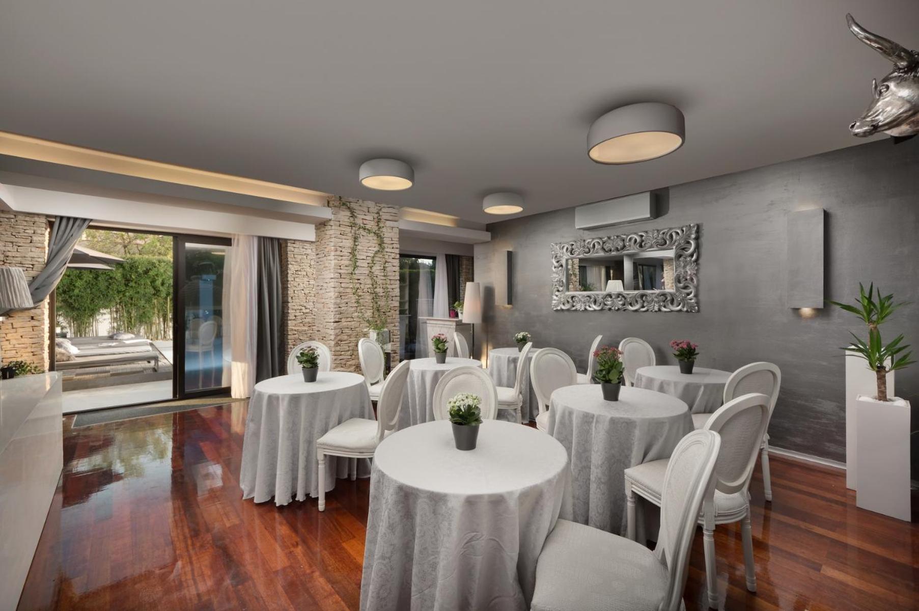 Boutique Hotel Chevalier By Bura Hotels - Adults Only Медулин Екстериор снимка