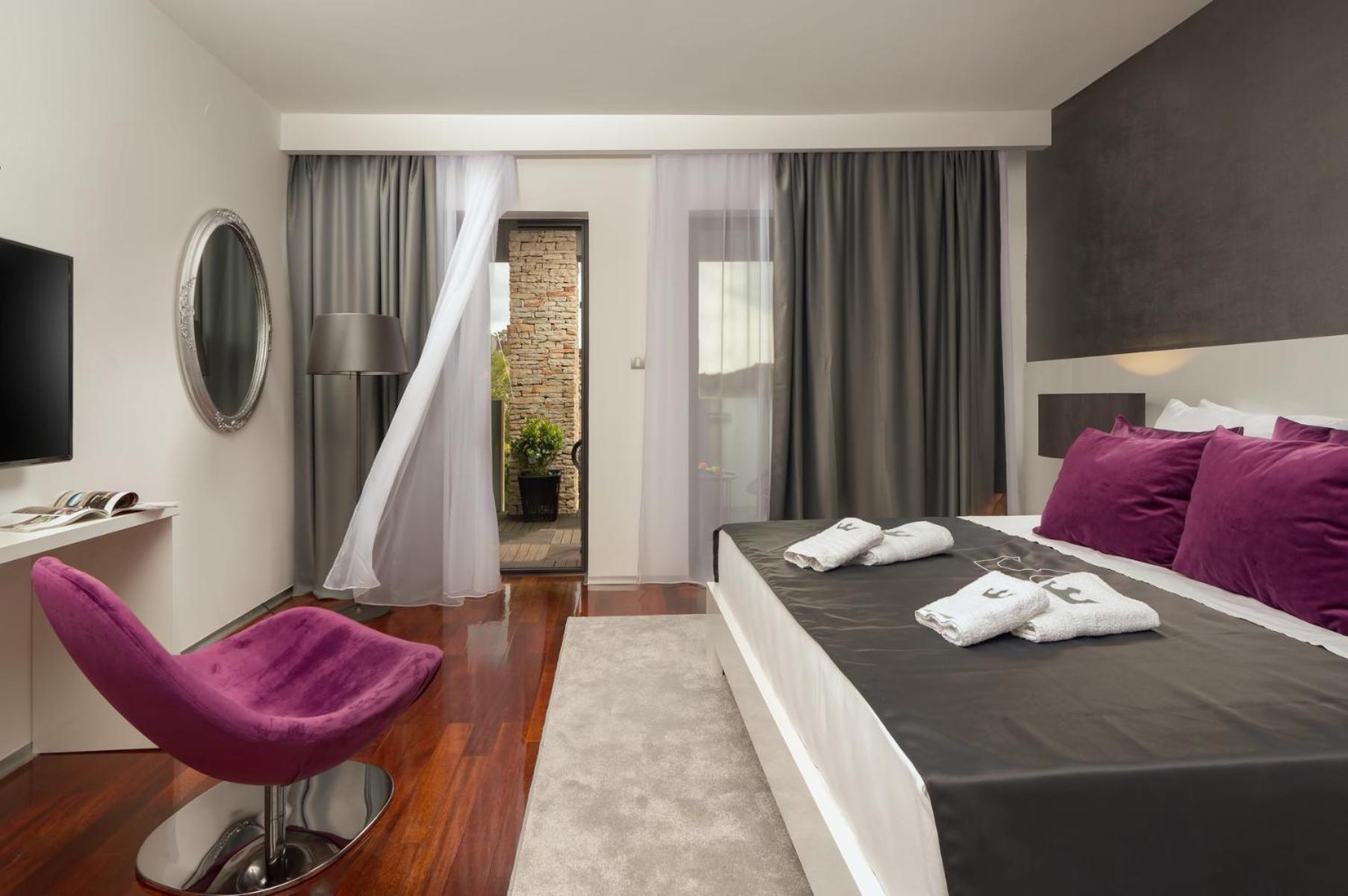 Boutique Hotel Chevalier By Bura Hotels - Adults Only Медулин Екстериор снимка
